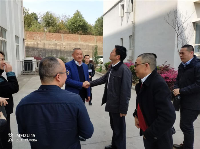 綿陽市常委副市長楊學(xué)寧蒞臨公司調(diào)研工作