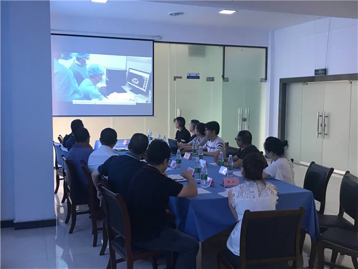 綿陽(yáng)市人大常委會(huì)副主任董曉彬蒞臨公司調(diào)研工作9